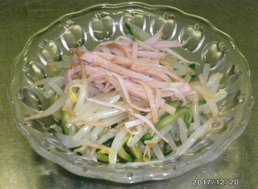 きゅうりの甘酢サラダの写真