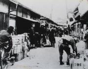 昭和初期の現ときわ通り商店街の写真を開く