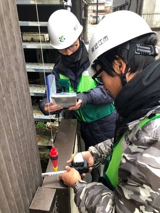 写真：家屋被害認定調査支援の様子1