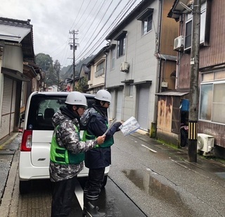 写真：家屋被害認定調査支援の様子2