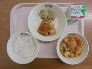 写真:蒲生学校給食センタ-の給食