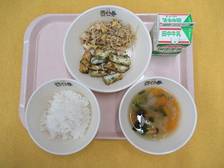 写真:湖東学校給食センタ-の給食