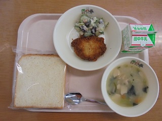 写真:蒲生学校給食センタ-の給食