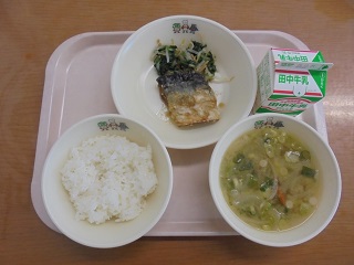 写真:蒲生学校給食センタ-の給食