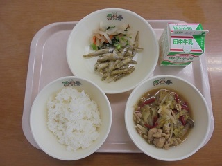 写真：蒲生学校給食センタ－の給食