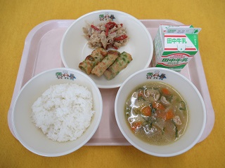 写真：能登川学校給食センタ－と湖東学校給食センターの給食