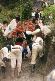 写真：伊庭の坂下し祭り