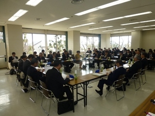 写真：首長会議の様子