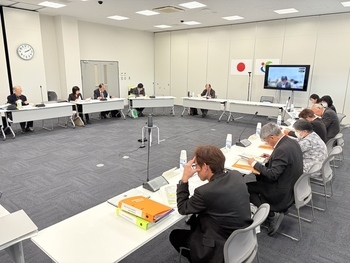 第6回総合計画審議会の会議風景