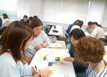 写真：職員研修の様子1