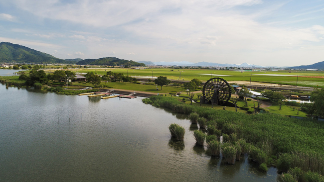 能登川水車とカヌーランドを空から撮影した風景