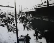 昭和初期の金屋大通りの写真を開く